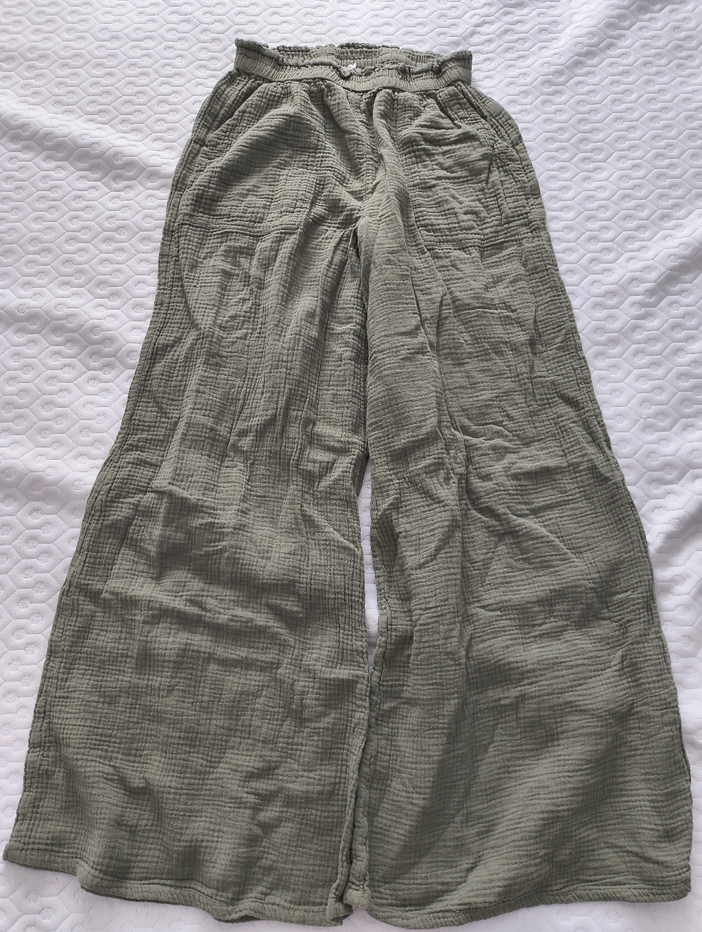 Aerie sage green gauze wide-leg pants, Medium
